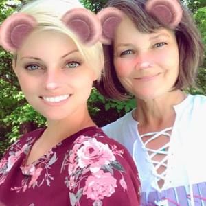 Meet your Posher, Cecilia